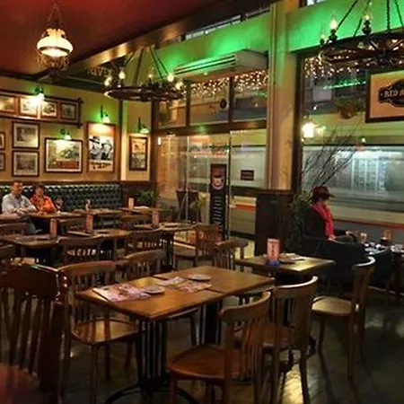 伊尔卡伊酒店 酒店 3*