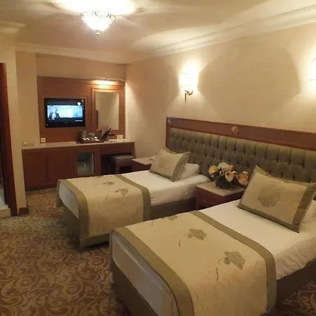 Grand Asiyan Hotel 4*