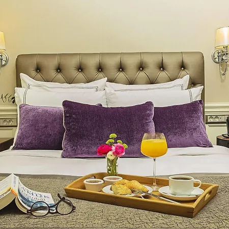 Hotel Meroddi Bagdatliyan