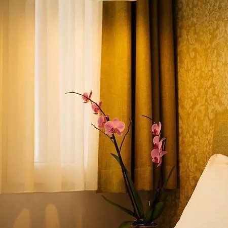 Hotel Sometimes Taksim 3*