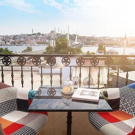 Perla Galata 3*