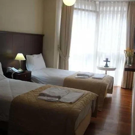Mono 2* İstanbul