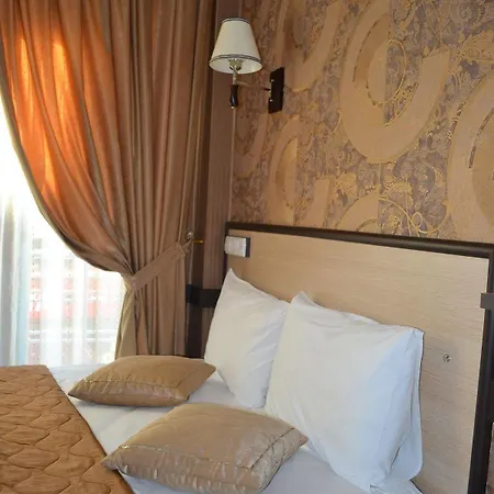Ares Hotel