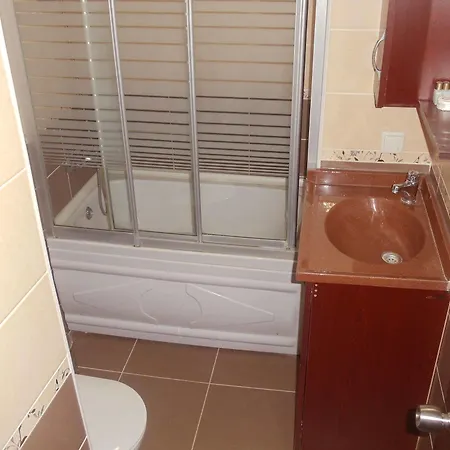 Hotel Ares 3*