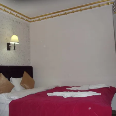Ares Hotel 3*