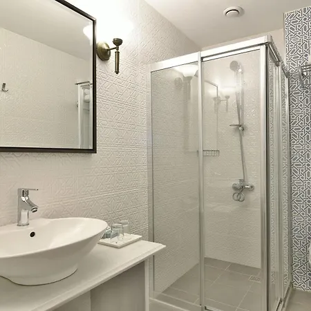 Life Hotel