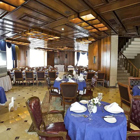 Fuar Hotel 3*