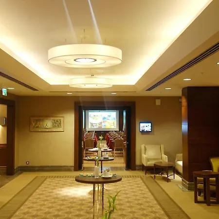 Titanic City Taksim 4*