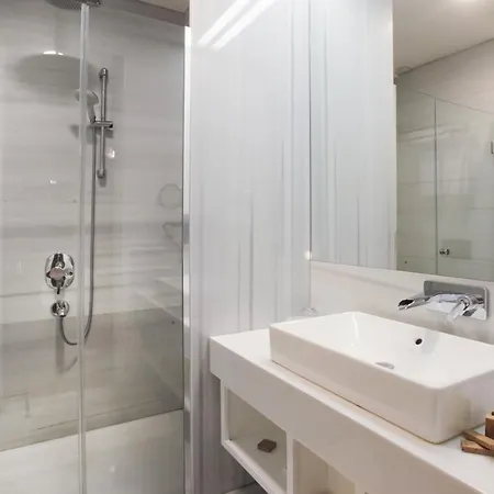 Lina Taksim Pera Hotel 4*