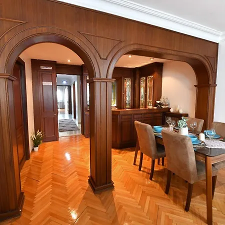 Color Homes Bomonti Апартаменты
