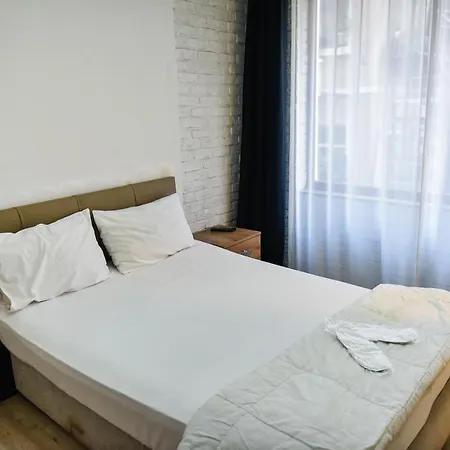 Bed & Breakfast Corner Living Space