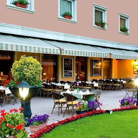 Hotel The Green Park Merter
