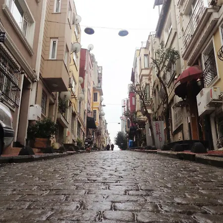 Hotel apartamentowy Taksim Mass *