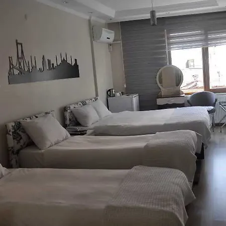 Net House Hotel 3*