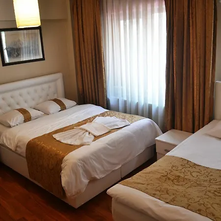 Comfort Hotel 3*