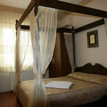 Hanedan Hotel 3*