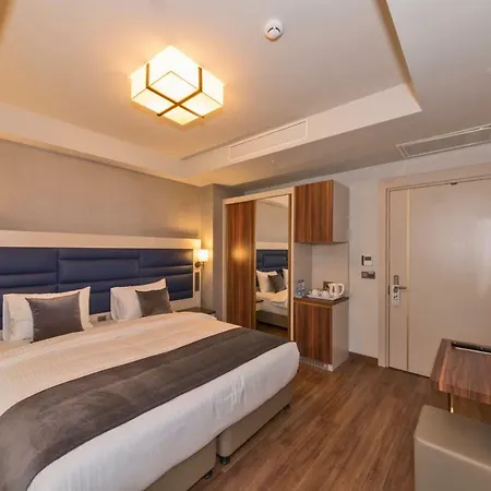 Golden Royal & 4* Istanbul