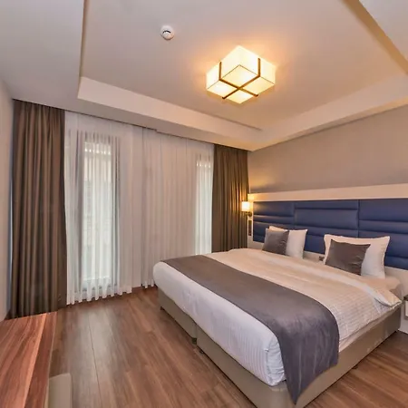 Golden Royal & 4* Istanbul