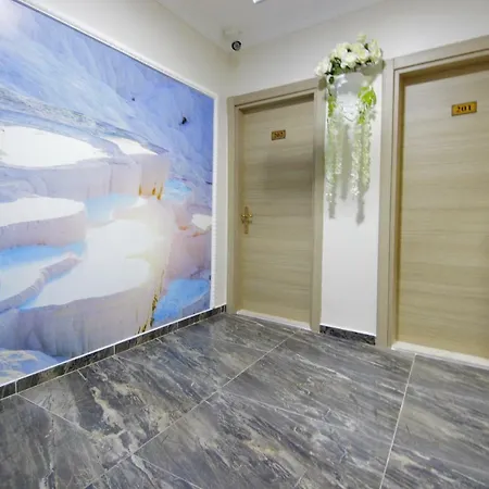 Grand Fm Hotel Istanboel