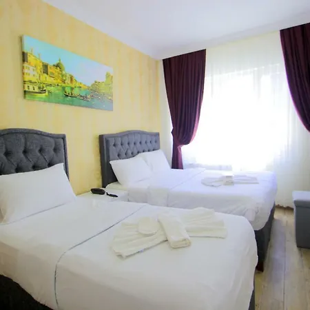 Grand Fm Hotel Istanboel