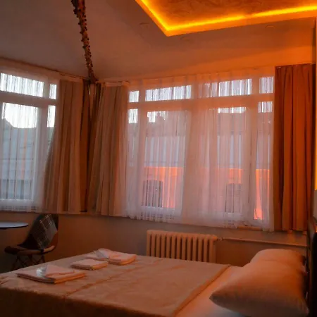 Yeni Hotel Istanboel