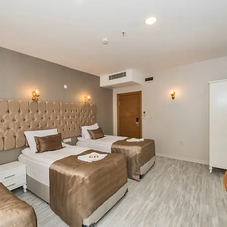 Grand Pamir Hotel 3*