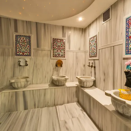 Grand Pamir Hotel 3*