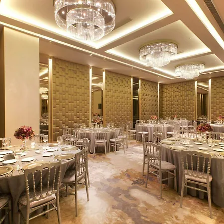 Mercure Umraniye 4*