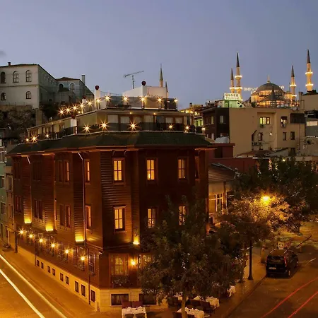 فندق أجنحة وسبا جيه إل كيه بريمير ذا هوم