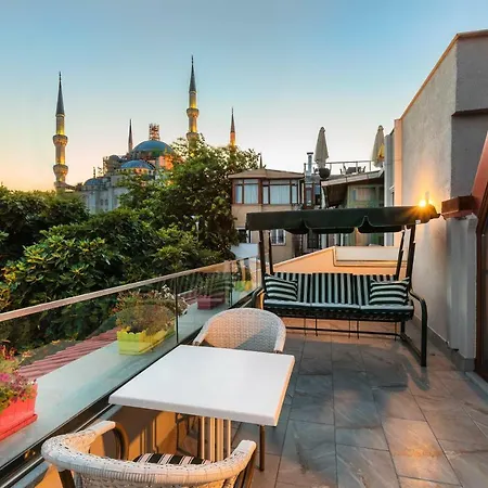 Obelisk & Istambul