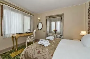 By Murat Royal Galata Hotel Istanbul