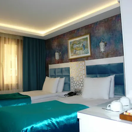 Hotell River