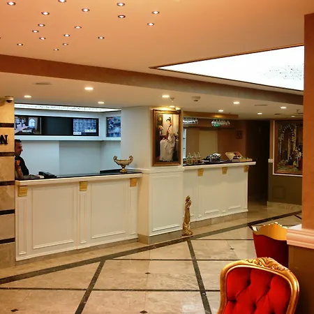 River Hotell 2*