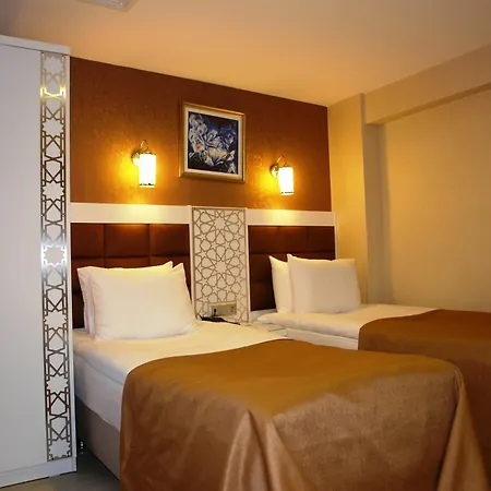 Hotell River 2*