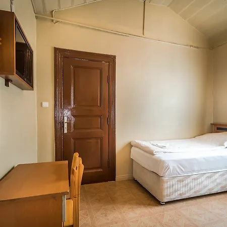 Yeni Hotel Istanboel
