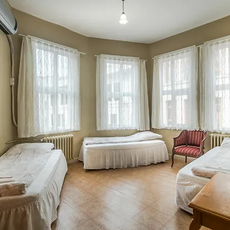 Yeni Hotel Istanboel