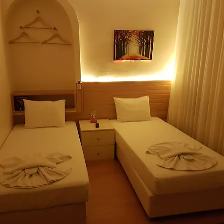 Otantik Aparthotel 5*
