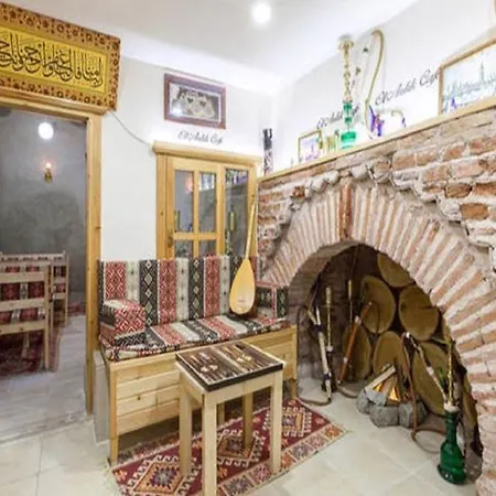 Otantik Aparthotel 5*
