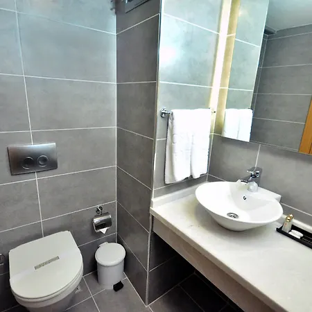 Osaka Airport Otel İstanbul