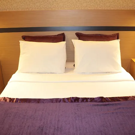 Osaka Airport Otel İstanbul