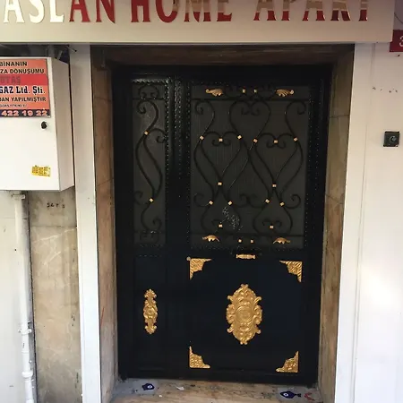 Aslan Apartment