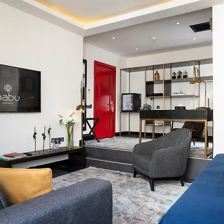 Hotel Nabu Karakoey 3*