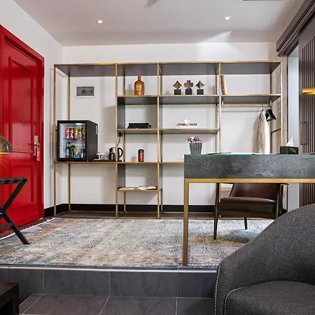 Nabu Karakoey Hotel 3*