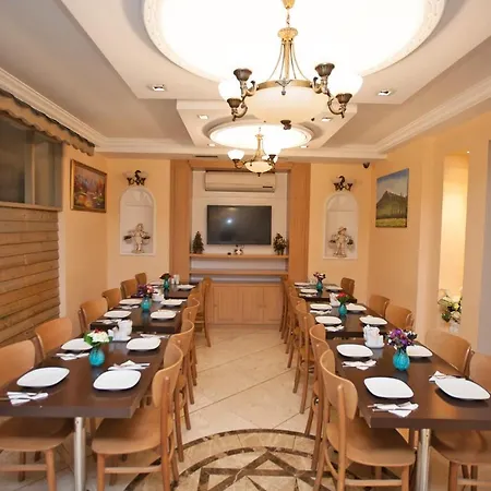 Bulvar Hotel