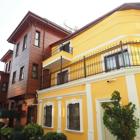 Garden House - Special Class Hotel