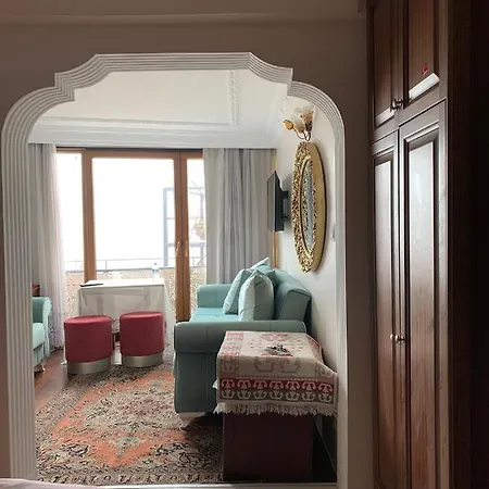 Ada Отель 3*