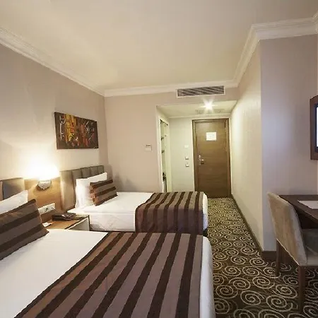 Hotel Delta & Old 3*