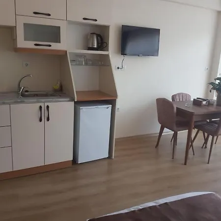 Newaz Hotel