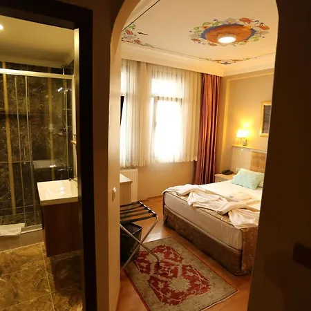Tashkonak Hotel 3*