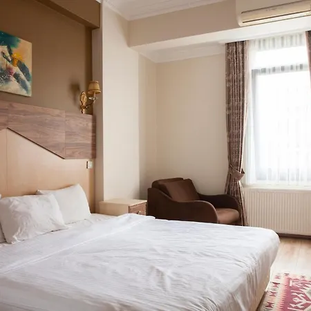 Sheriff Royal Aparthotel 2*